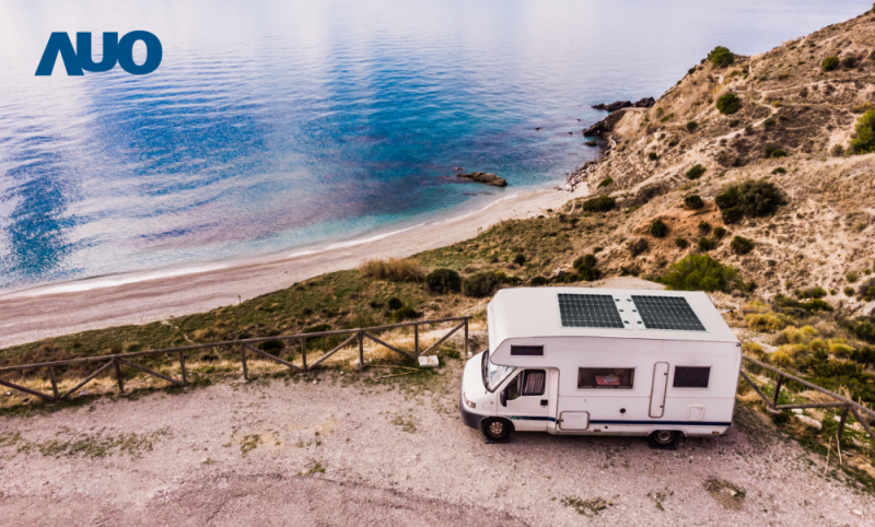 「可撓輕量化太陽光電板SunCurva」使用輕量特殊耐候型複合板取代傳統太陽能板的玻璃前板，不僅降低70%重量，每米平方僅3Kg；具有抗衝擊性能及通過電磁相容性測試，可應用於交通運輸工具，如露營車、遊艇等